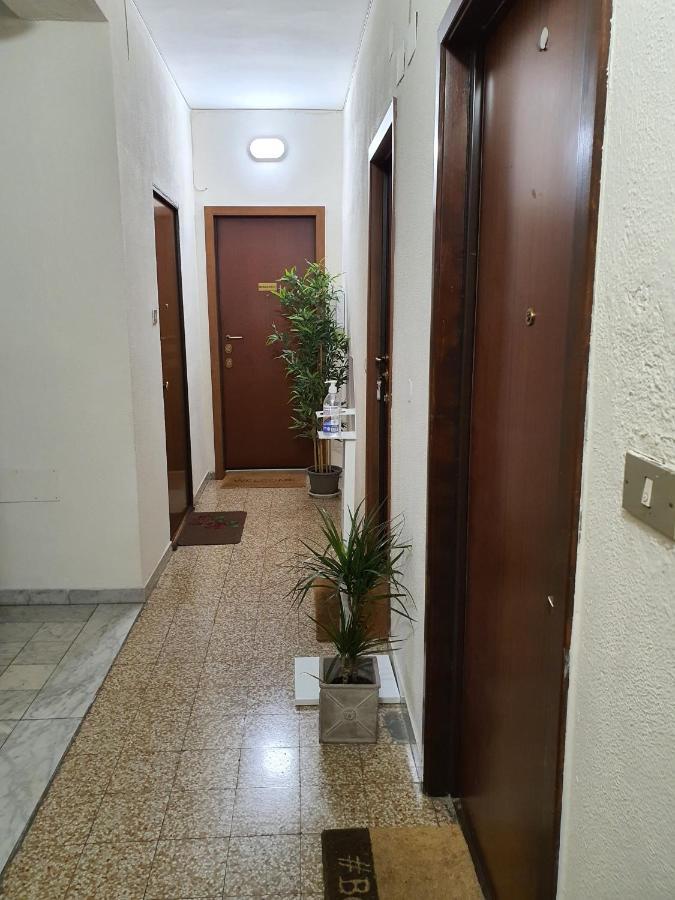 Cristel Apartment - 15 Min Da Milano - Parcheggio - Mono 2 Cormano Exterior photo